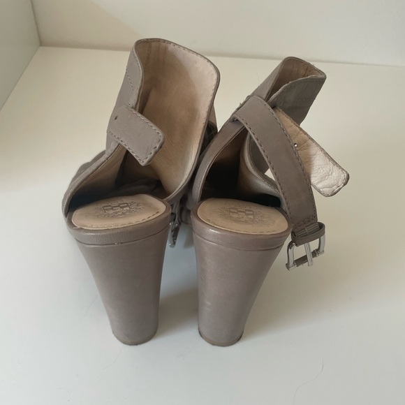 Vine Camuto Heels - Picture 4 of 4